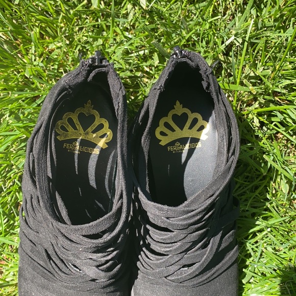 Fergalicious strappy booties! - Picture 5 of 8